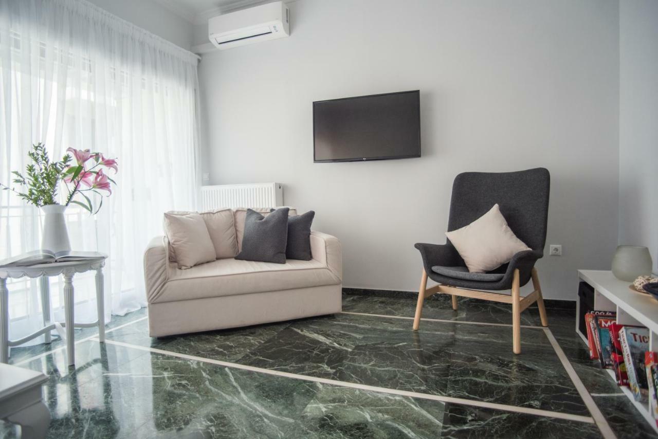 شقة Living Near Acropolis By Sylvia Staikou 2Nd & 3D Floor أثينا المظهر الخارجي الصورة