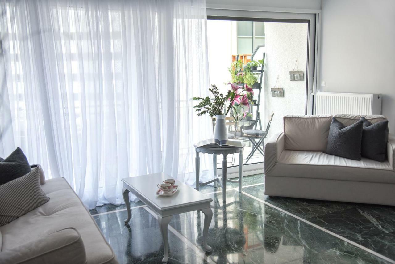 شقة Living Near Acropolis By Sylvia Staikou 2Nd & 3D Floor أثينا المظهر الخارجي الصورة